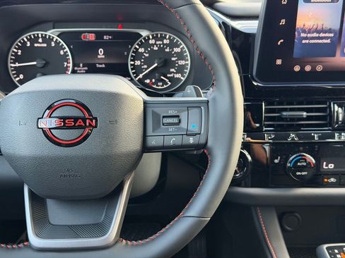 New 2026 Nissan Pathfinder SV image 31