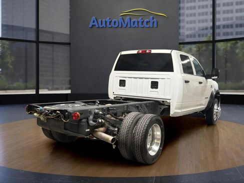 Used 2024 RAM 4500 SLT w/ Quick Order Package 2YG SLT AWD/4WD image 11