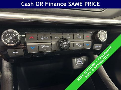 Certified 2023 Jeep Compass High Altitude AWD/4WD image 23
