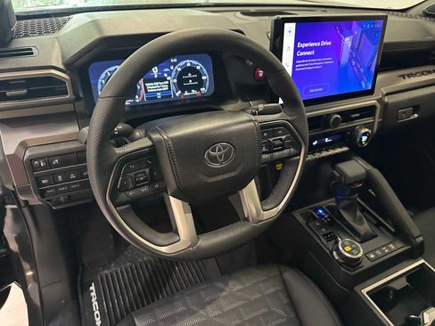 Certified 2025 Toyota Tacoma TRD Off-Road w/ TRD Off Road Premium Package AWD/4WD image 3
