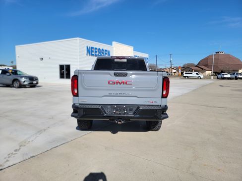 Used 2024 GMC Sierra 1500 AT4X image 6