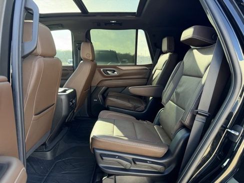 Used 2022 Chevrolet Tahoe High Country image 13