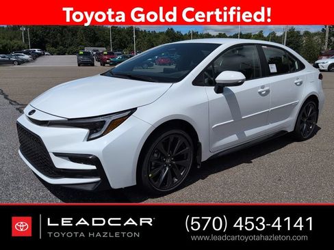 Certified 2026 Toyota Corolla SE FWD image 1