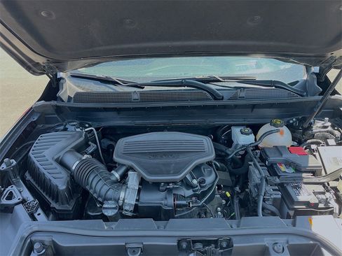 Used 2022 GMC Acadia Denali w/ Black Diamond Edition image 32