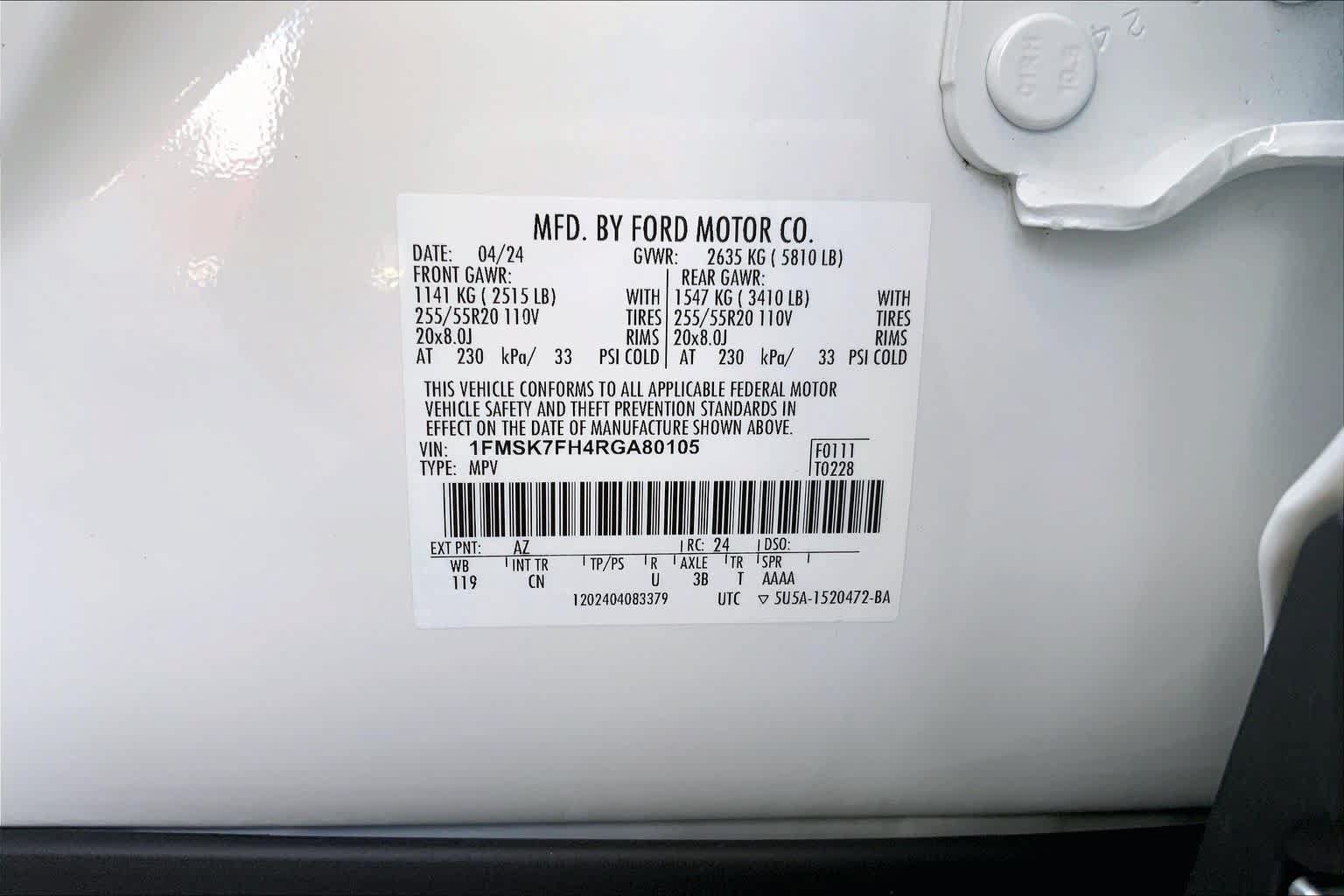 Used 2024 Ford Explorer Limited w/ Limited Technology Package RWD image 34