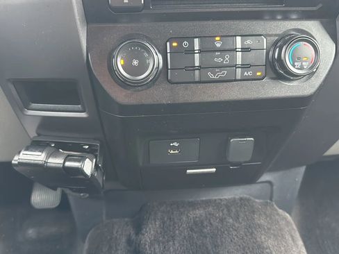 Used 2018 Ford F150 XLT AWD/4WD image 18
