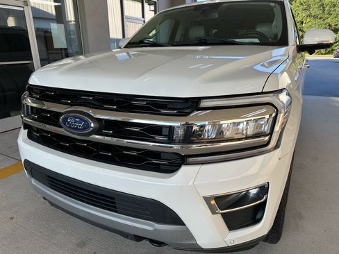Certified 2023 Ford Expedition Limited AWD/4WD image 2