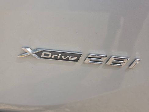 Used 2017 BMW X1 xDrive28i AWD/4WD image 6