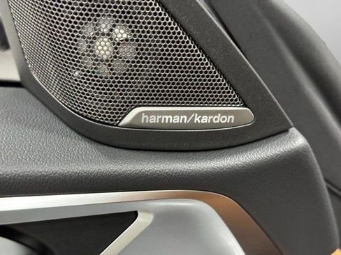 Used 2025 BMW i4 xDrive40i w/ Premium Package image 34