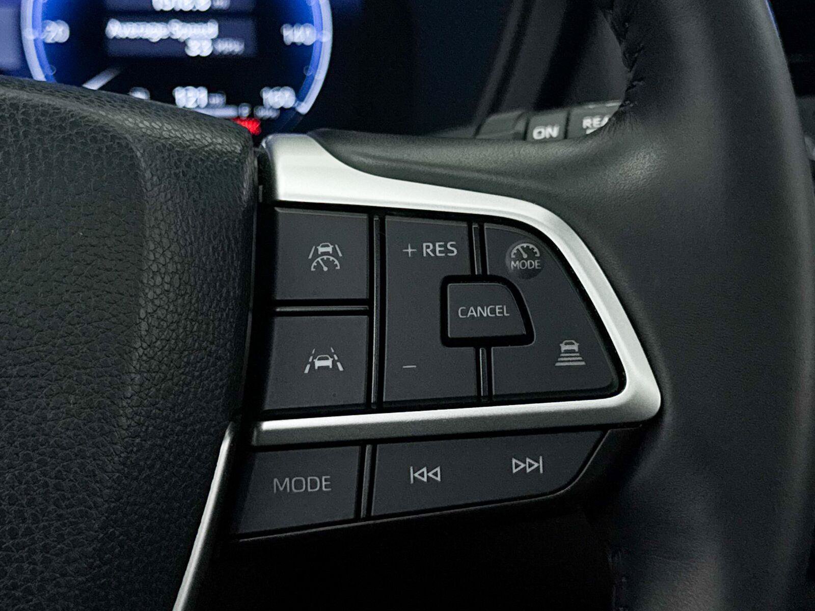 Used 2025 Toyota Grand Highlander FWD image 36