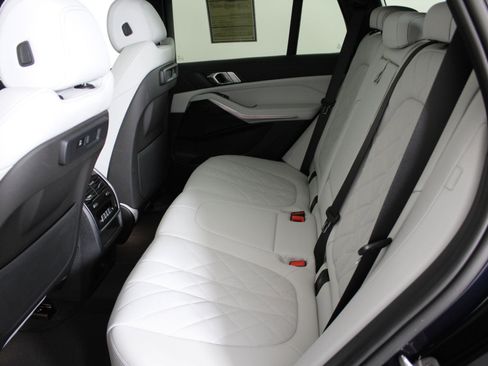 Certified 2023 BMW X5 xDrive40i w/ M Sport Package image 13