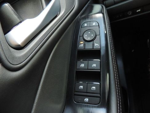 Certified 2026 Nissan Rogue SV w/ SV Premium Package FWD image 26