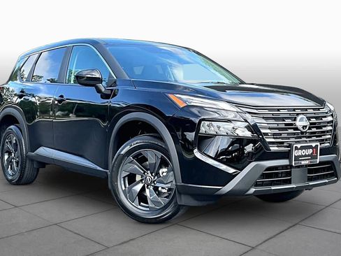 New 2026 Nissan Rogue SV FWD image 2
