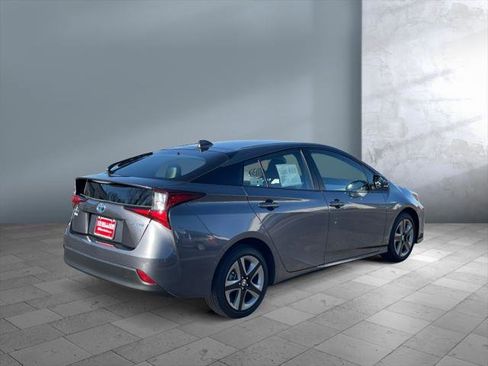 Certified 2020 Toyota Prius XLE image 6