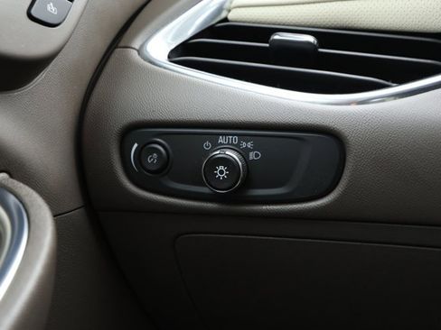 Used 2024 Chevrolet Malibu LT image 15