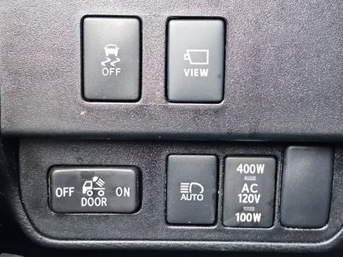 Used 2023 Toyota Tacoma TRD Sport w/ Advanced Technology Package AWD/4WD image 16