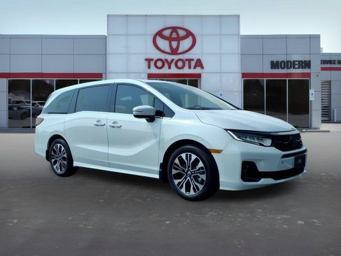 Used 2026 Honda Odyssey Elite image 7
