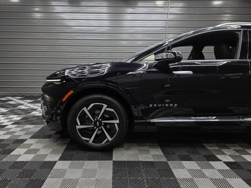 Used 2025 Chevrolet Equinox EV LT w/ Convenience Package FWD image 40