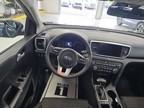 Certified 2021 Kia Sportage LX w/ LX AWD Popular Package image 12