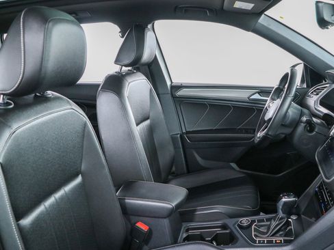 Used 2022 Volkswagen Tiguan SE R-Line AWD/4WD image 26