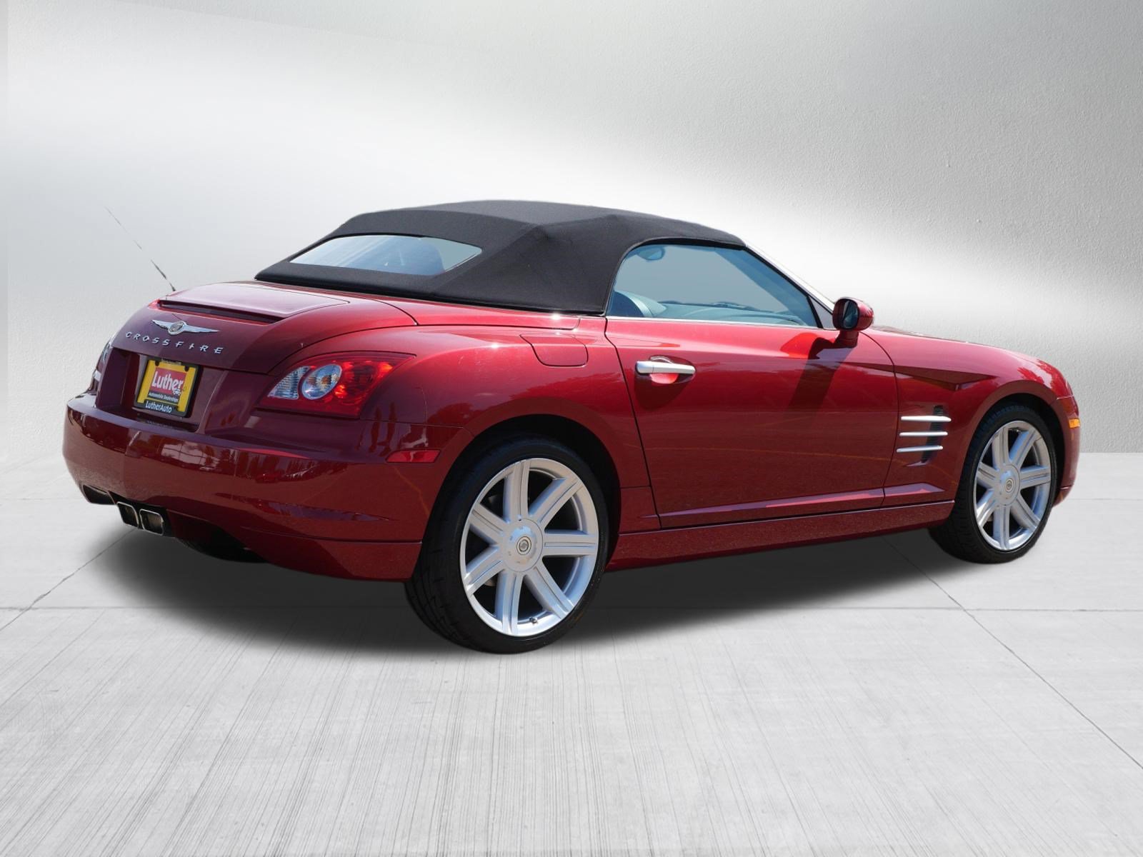 Used 2005 Chrysler Crossfire Limited RWD image 7
