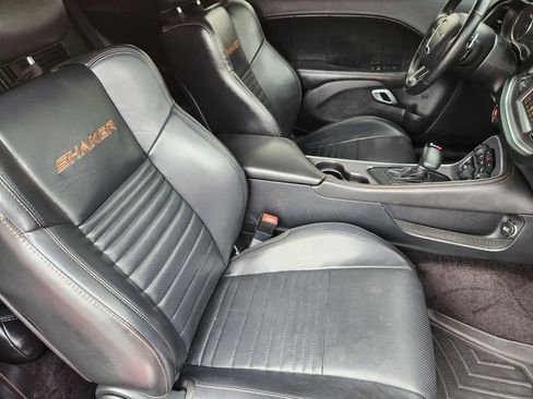 Used 2016 Dodge Challenger R/T Scat Pack RWD image 19