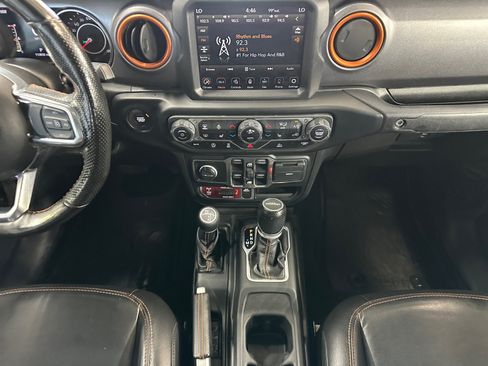 Used 2021 Jeep Gladiator Mojave AWD/4WD image 22