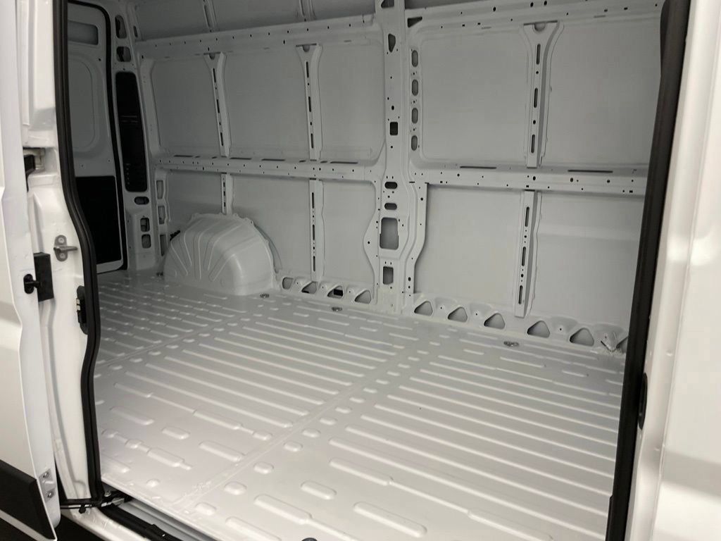 New 2026 RAM ProMaster 2500 FWD image 4