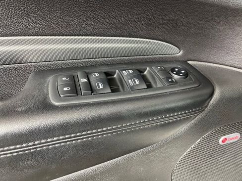 Used 2018 Dodge Durango GT w/ Premium Group image 16