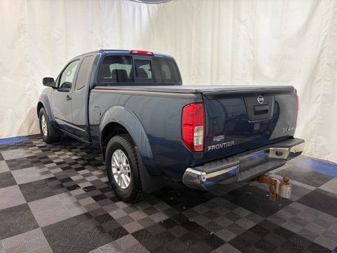 Used 2014 Nissan Frontier SV image 4