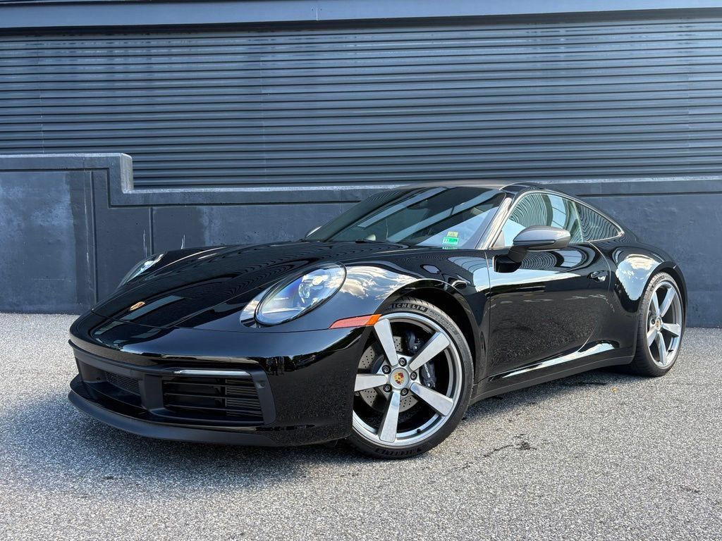 Certified 2024 Porsche 911 Carrera T RWD image 1