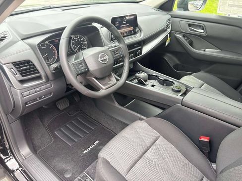 New 2026 Nissan Rogue SV AWD/4WD image 14