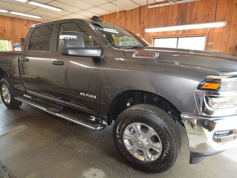 Used 2026 RAM 2500 Big Horn AWD/4WD image 5