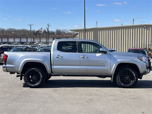 Used 2022 Toyota Tacoma SR5 image 35