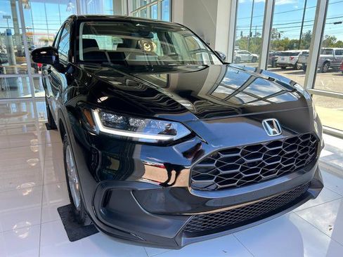 Used 2023 Honda HR-V LX image 5