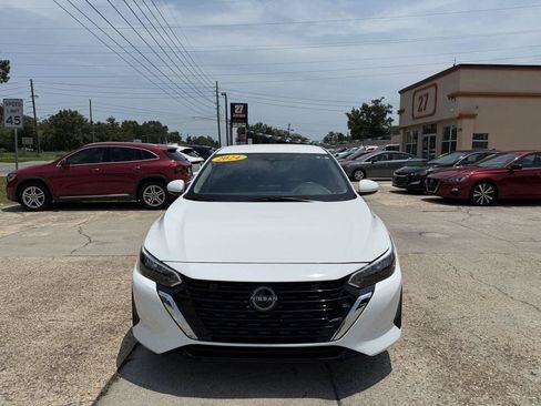 Used 2024 Nissan Sentra SV w/ All-Weather Package FWD image 2