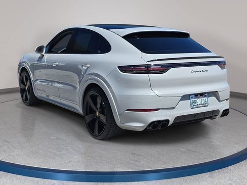 Used 2023 Porsche Cayenne Turbo AWD/4WD image 8