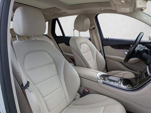 Certified 2020 Mercedes-Benz GLC 300 image 17