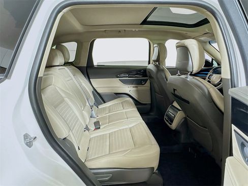 Used 2024 Lincoln Nautilus Reserve w/ Equipment Group 202A image 27