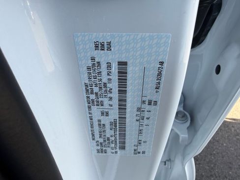 New 2026 Ford F550 4x4 Crew Cab image 8