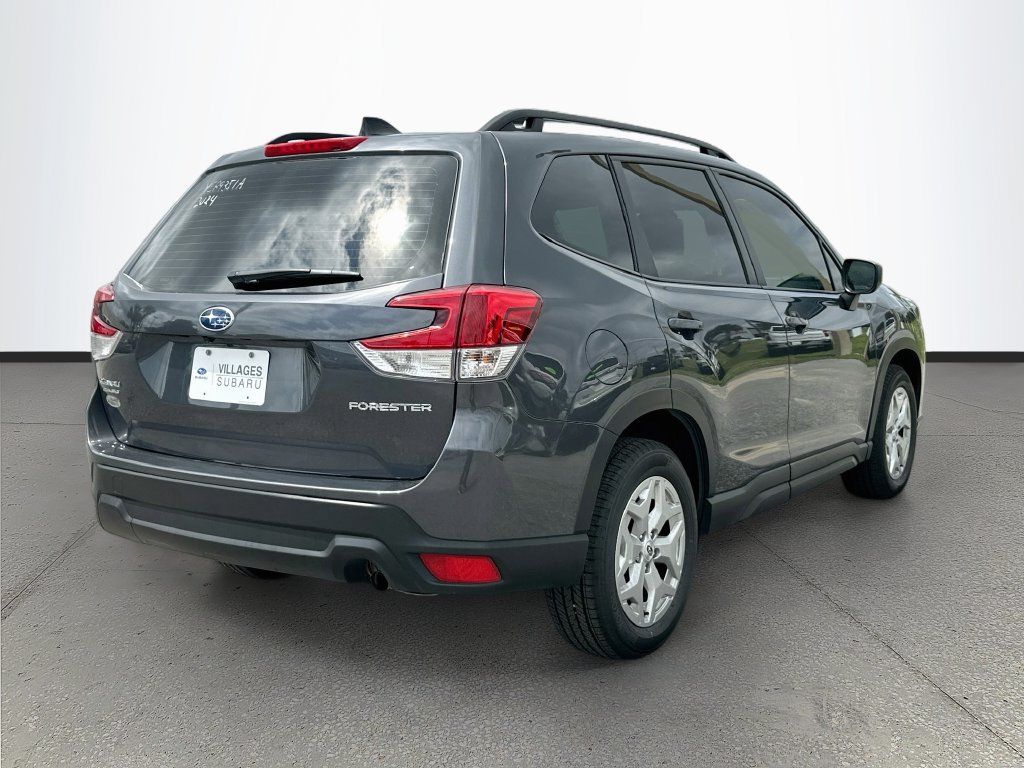 Used 2024 Subaru Forester AWD/4WD image 7