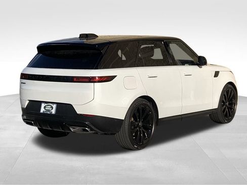 New 2025 Land Rover Range Rover Sport SE image 6