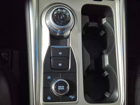 Used 2023 Ford Explorer Platinum w/ Technology Package AWD/4WD image 19