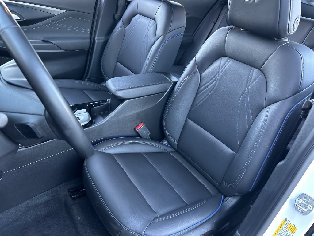 Used 2025 Buick Envista Sport Touring w/ Convenience I Package FWD image 20