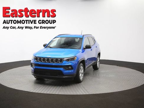 Used 2024 Jeep Compass Latitude AWD/4WD image 52