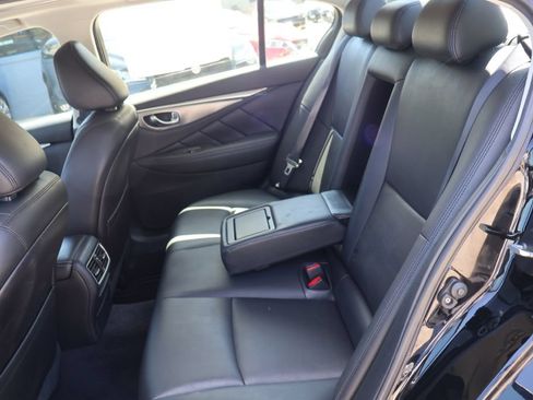 Used 2017 INFINITI Q50 3.0t Premium RWD image 24