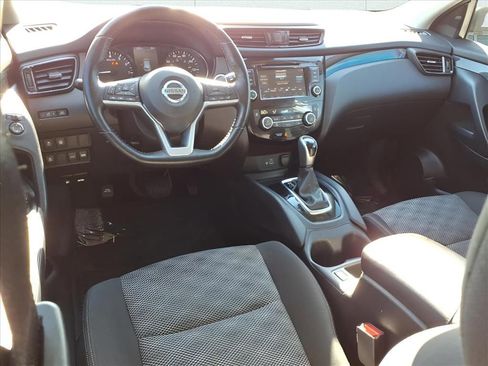 Used 2022 Nissan Rogue Sport SV image 14