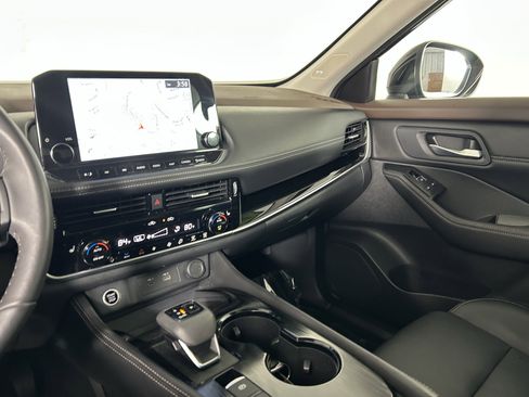 Certified 2023 Nissan Rogue SL w/ SL Premium Package image 26