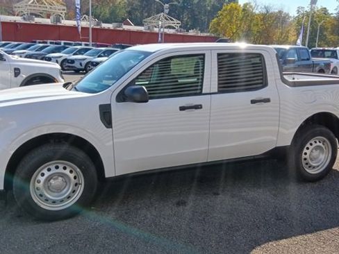 New 2025 Ford Maverick XL image 5