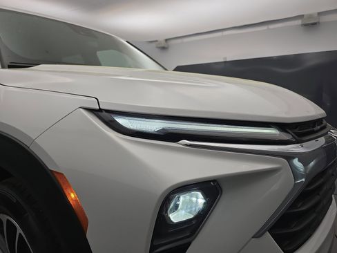 Used 2025 Chevrolet TrailBlazer LT image 10